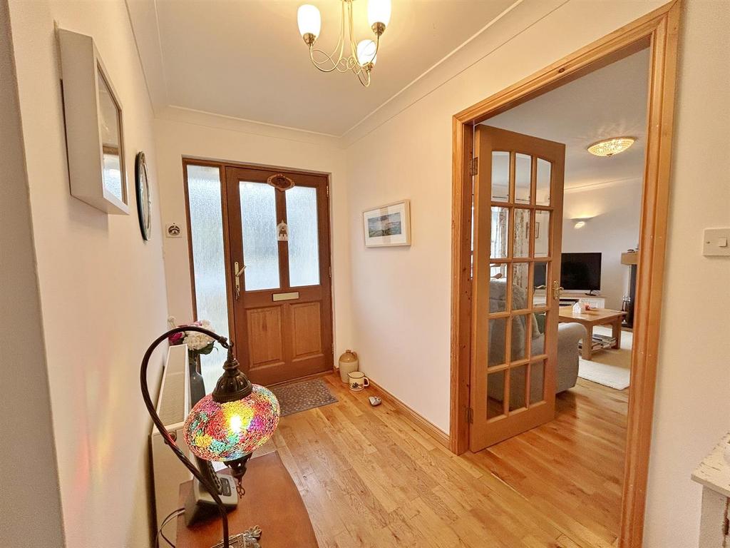 Hallway into lounge