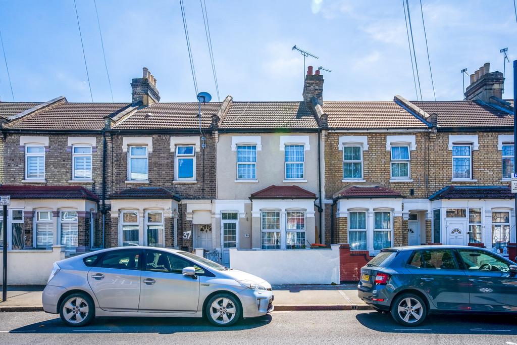 13 For Sale 3 Bedroom House Rothsay Road  E7 Garde