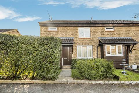 1 bedroom terraced house to rent, Elder Close, Guildford