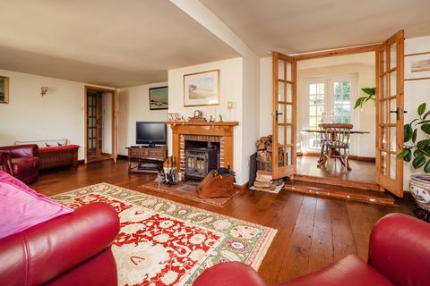 4 bedroom detached house for sale, Foulsham Road, Norfolk NR20