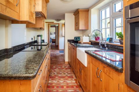 4 bedroom detached house for sale, Foulsham Road, Norfolk NR20