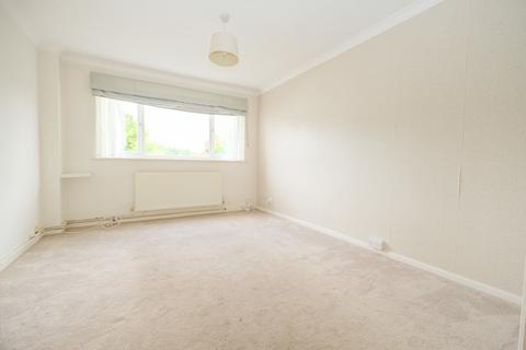 16 Wayne Close, Orpington, BR6 9TS