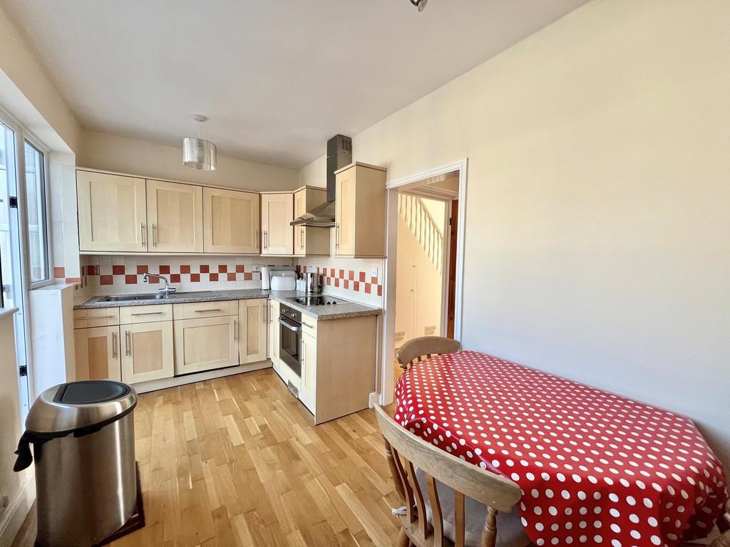 Kitchen 3