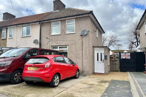 2 bedroom end of terrace house for sale, Davington Road, Dagenham