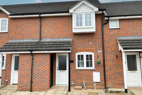 2 bedroom house to rent, Summer Street, Leighton Buzzard, Beds