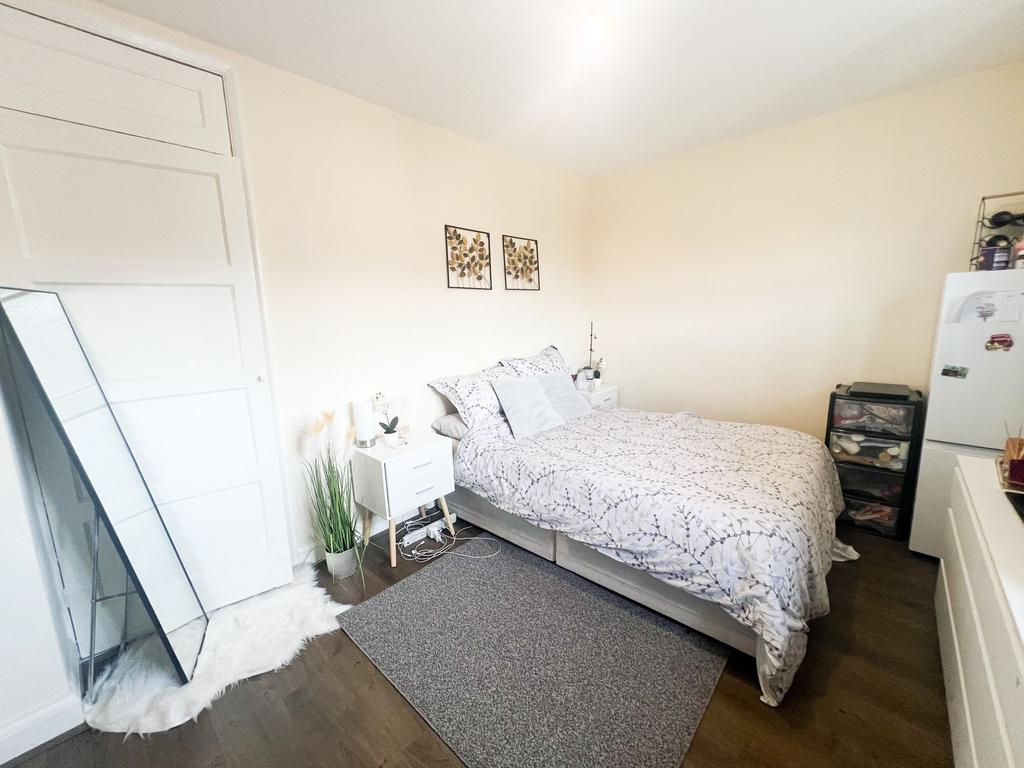 Arundel Close E15