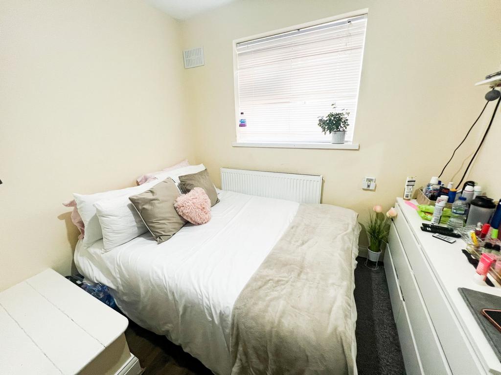 Arundel Close E15