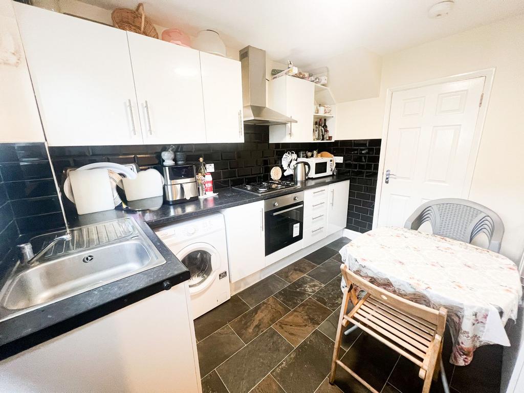 Arundel Close E15