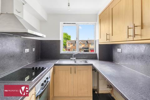 1 bedroom flat for sale, Parrotts Field, Hoddesdon EN11