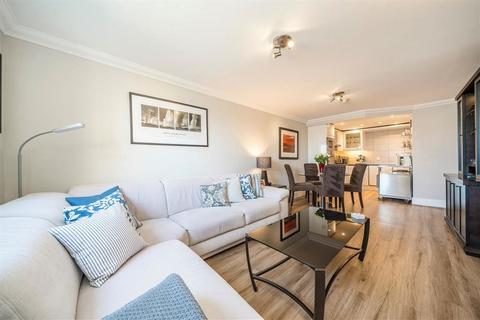 2 bedroom flat for sale, Greenfell Mansions, London SE8