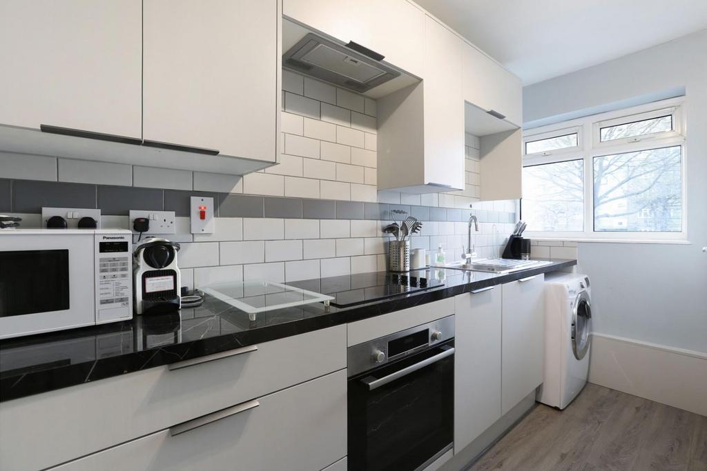 Kitchen ALT.jpeg