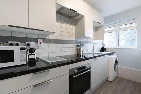 2 bedroom apartment to rent, Weyhill House , Camberwell , London, SE5 9HA