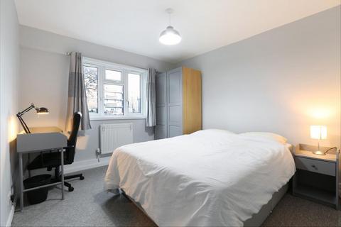 2 bedroom apartment to rent, Weyhill House , Camberwell , London, SE5 9HA