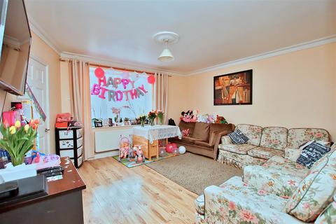 3 bedroom end of terrace house for sale, Stevenage Crescent, Borehamwood