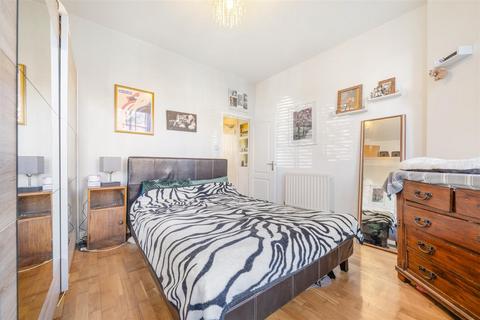 Flat D, 45 Samos Road, Anerley, London, SE20 7TX