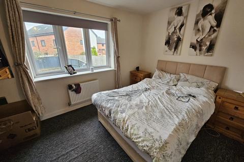 2 bedroom semi-detached house to rent, School Street, Thurnscoe