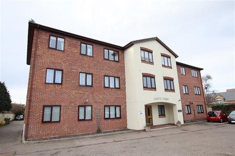 2 bedroom flat for sale, Castle Road, Clacton on Sea