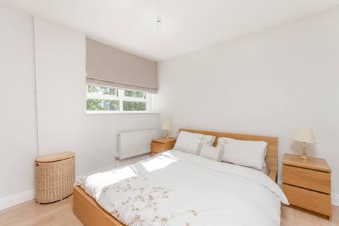 2 bedroom flat for sale, Keevil Drive, Southfields, London, SW19