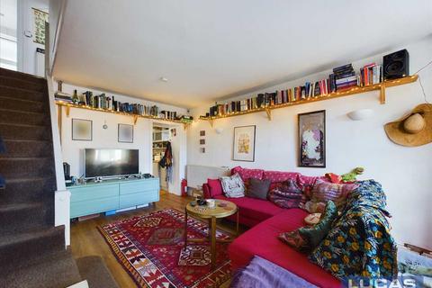 undefined, Per Adua, 12 Cambria Road, Menai Bridge