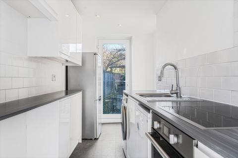 2 bedroom end of terrace house for sale, Caradoc Street, London SE10