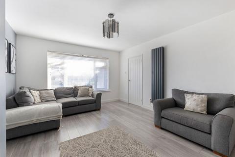 21 Painters Ash Lane, Northfleet, Gravesend, DA11 8EG