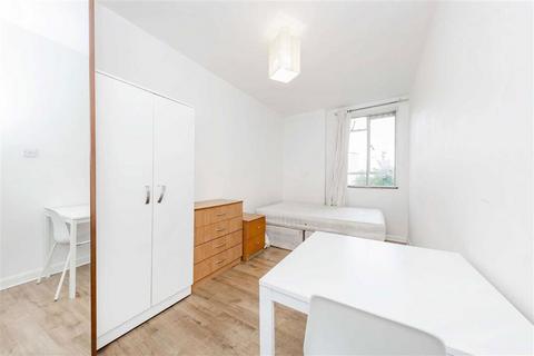 3 bedroom flat to rent, Leinster Gardens, London W2