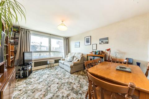 1 bedroom flat for sale, Raleigh Mews, London N1