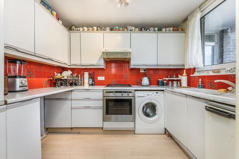 1 bedroom flat for sale, Raleigh Mews, London N1