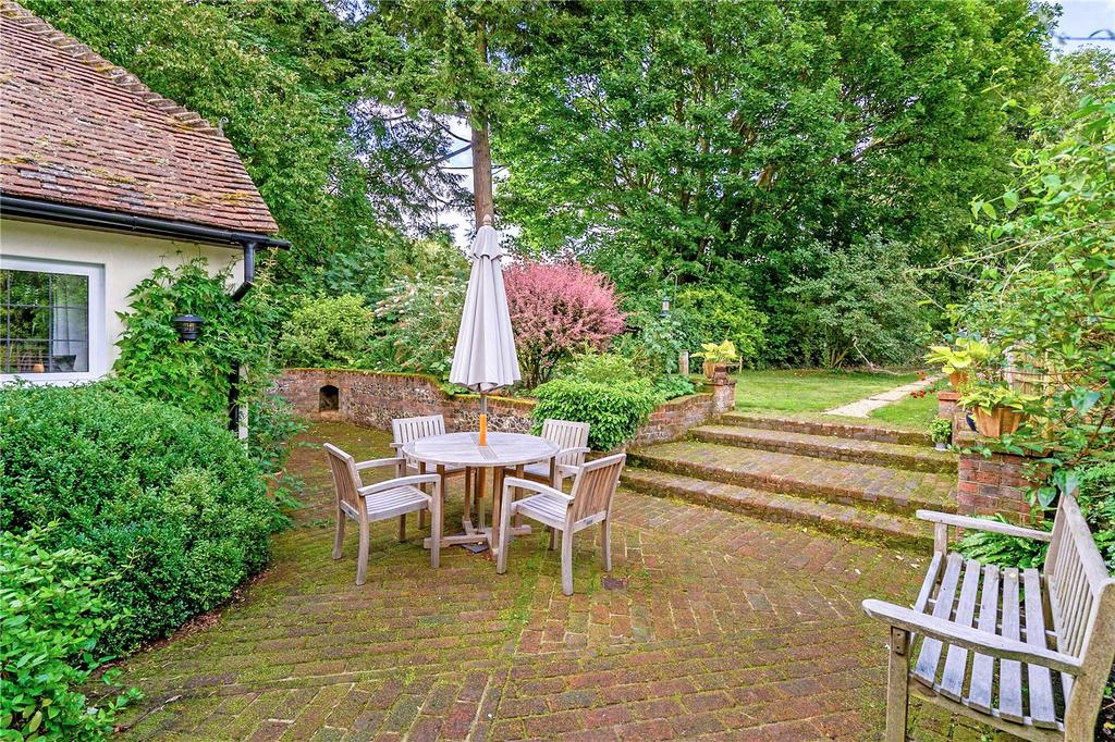 Alfresco Dining