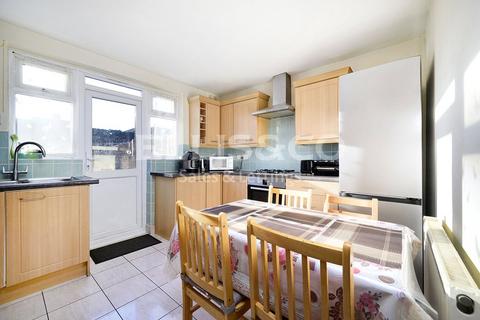 2 bedroom maisonette for sale, Honeypot Lane, Stanmore HA7