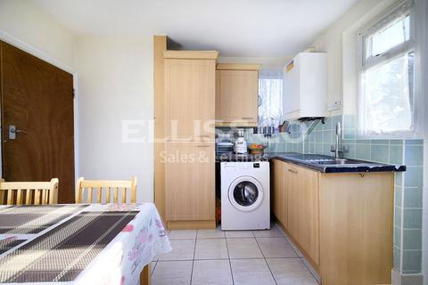 565 Honeypot Lane, Stanmore, HA7 1JQ