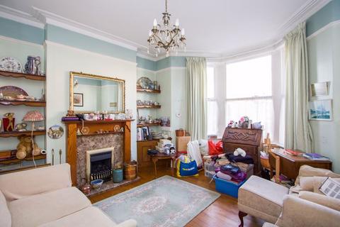 3 bedroom terraced house for sale, Wood Street, Penarth