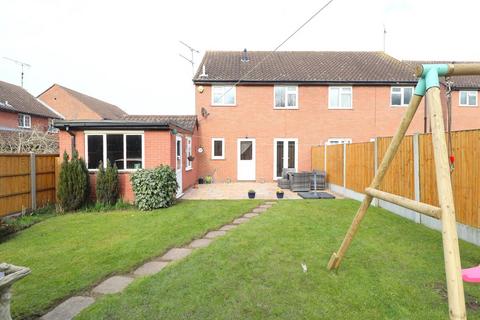 3 bedroom semi-detached house for sale, Rettendon Close, Rayleigh, SS6