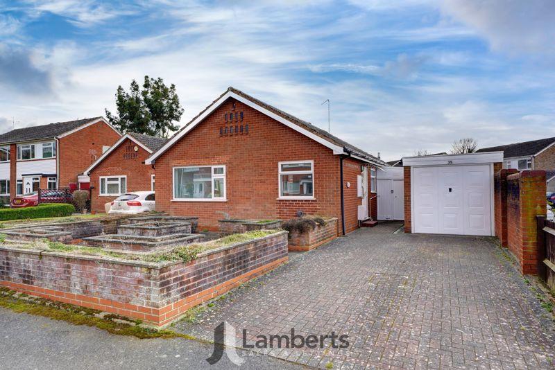 Matchborough Ledbury Close, Matchborough East... 2 bed detached bungalow - £285,000