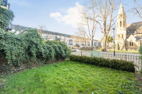 1 bedroom flat for sale, Thorburn Square, Bermondsey, SE1