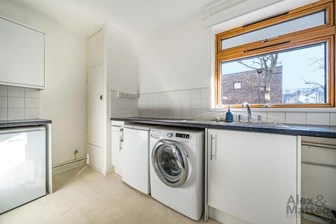 1 bedroom flat for sale, Thorburn Square, Bermondsey, SE1