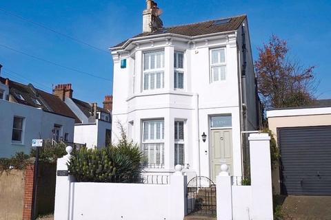 4 bedroom detached house for sale, Lucerne Road, Brighton