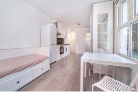 Studio to rent, Messina Avenue, West Hampstead NW6
