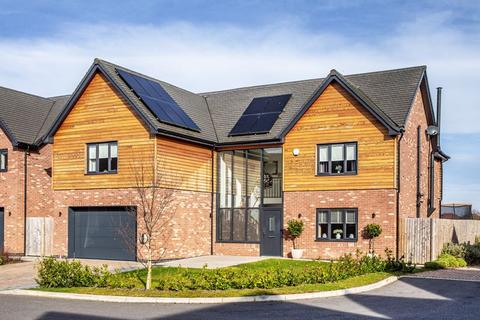 Waterway Close, Henhull, Nantwich