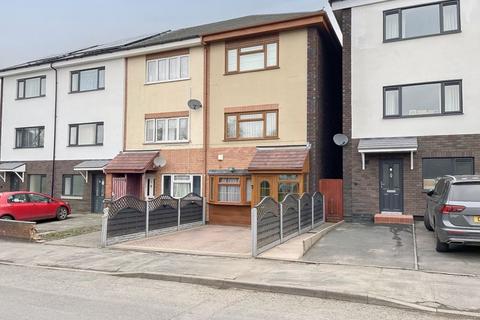 3 bedroom end of terrace house for sale, George Street, Wolverhampton