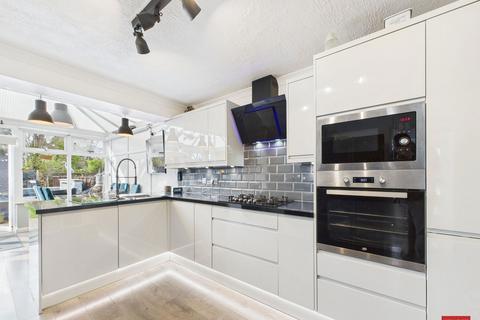 8 Ridgemount Close, Brockworth, Gloucester, GL3 4EJ