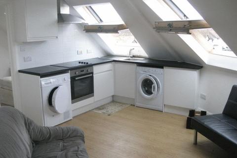 2 bedroom flat to rent, Preston Road, Kenton, Harrow, Middlesex, HA3 0QP