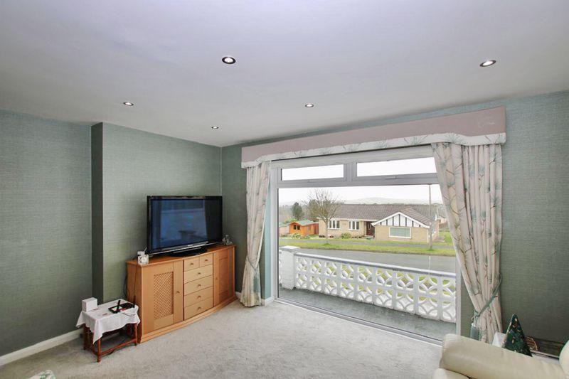 9 Sunnybank Avenue