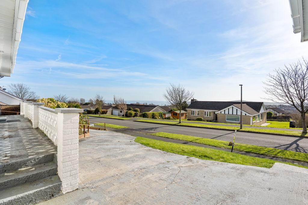 9 Sunnybank Avenue