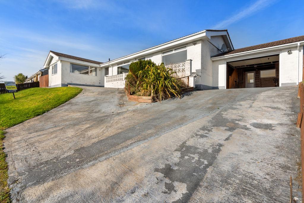 9 Sunnybank Avenue