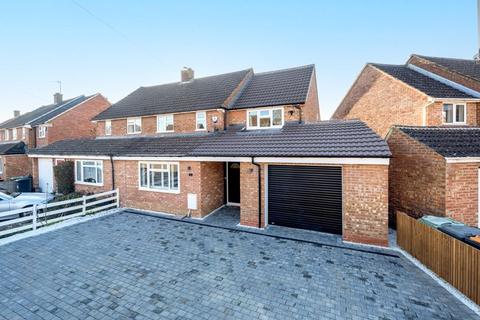 4 bedroom semi-detached house for sale, Fairgreen Road, Caddington