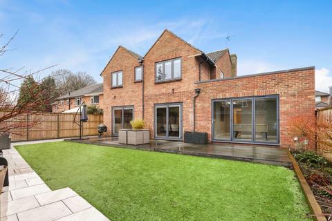 5 bedroom detached house for sale, Copt Elm Close, Cheltenham GL53