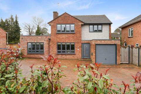 35 Copt Elm Close, Charlton Kings, Cheltenham, GL53 8AF