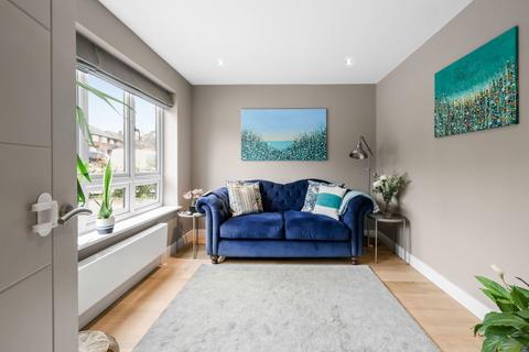35 Copt Elm Close, Charlton Kings, Cheltenham, GL53 8AF