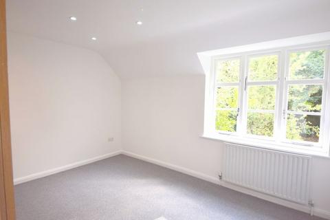 3 bedroom cottage for sale, Creswick Walk, Hampstead Garden Suburb, NW11